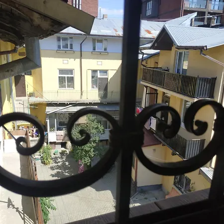 центр оперний театр однокімнатні з кухня-студія кондиціонер * Lviv