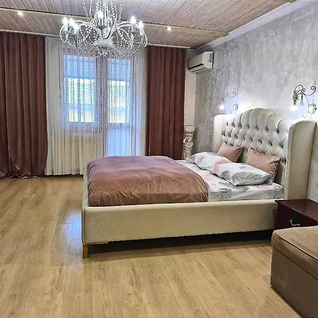Appartement центр оперний театр однокімнатні з кухня-студія кондиціонер Lviv