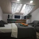 центр оперний театр однокімнатні з кухня-студія кондиціонер Appartement
