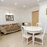 Appartement центр оперний театр однокімнатні з кухня-студія кондиціонер