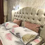 центр оперний театр однокімнатні з кухня-студія кондиціонер *