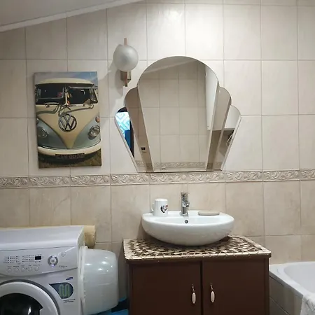 центр оперний театр однокімнатні з кухня-студія кондиціонер