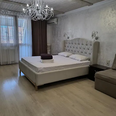 центр оперний театр однокімнатні з кухня-студія кондиціонер * Lviv