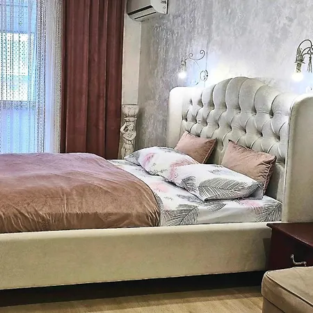 Lägenhet центр оперний театр однокімнатні з кухня-студія кондиціонер *