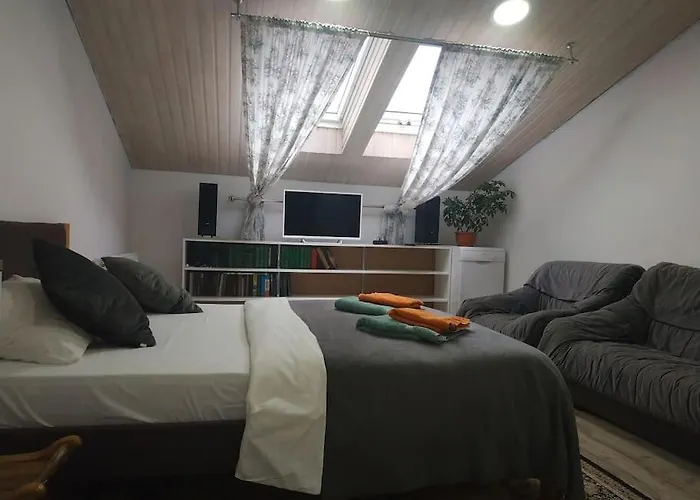 центр оперний театр однокімнатні з кухня-студія кондиціонер Apartamento