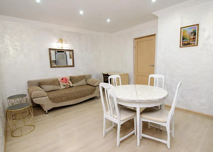 Apartamento центр оперний театр однокімнатні з кухня-студія кондиціонер