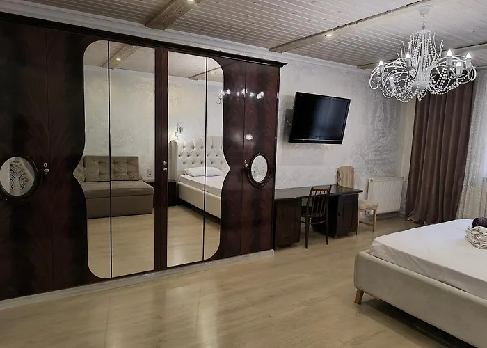 центр оперний театр однокімнатні з кухня-студія кондиціонер