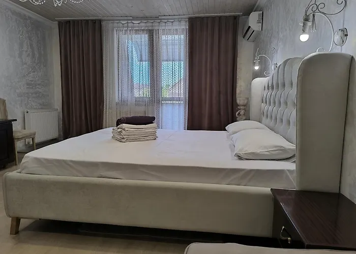 Apartamento центр оперний театр однокімнатні з кухня-студія кондиціонер