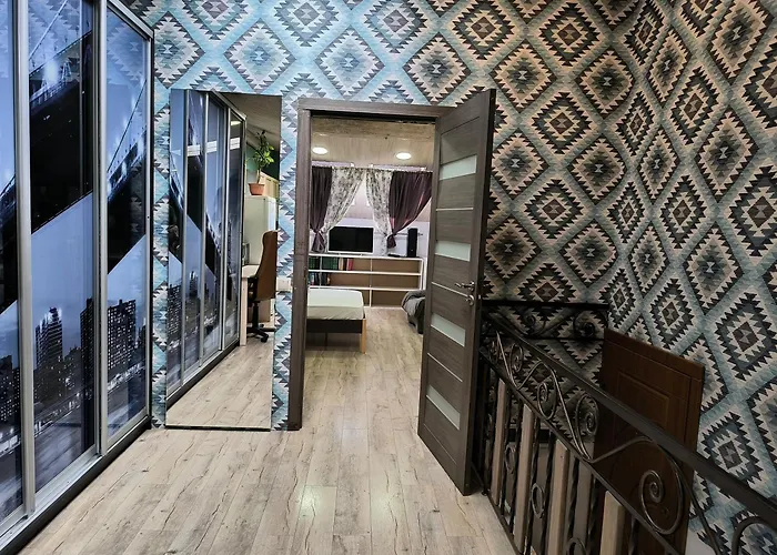 Apartamento центр оперний театр однокімнатні з кухня-студія кондиціонер *