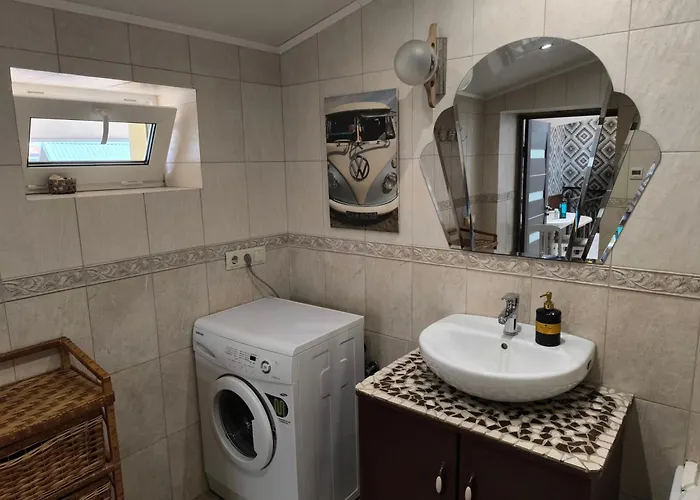 центр оперний театр однокімнатні з кухня-студія кондиціонер Leópolis